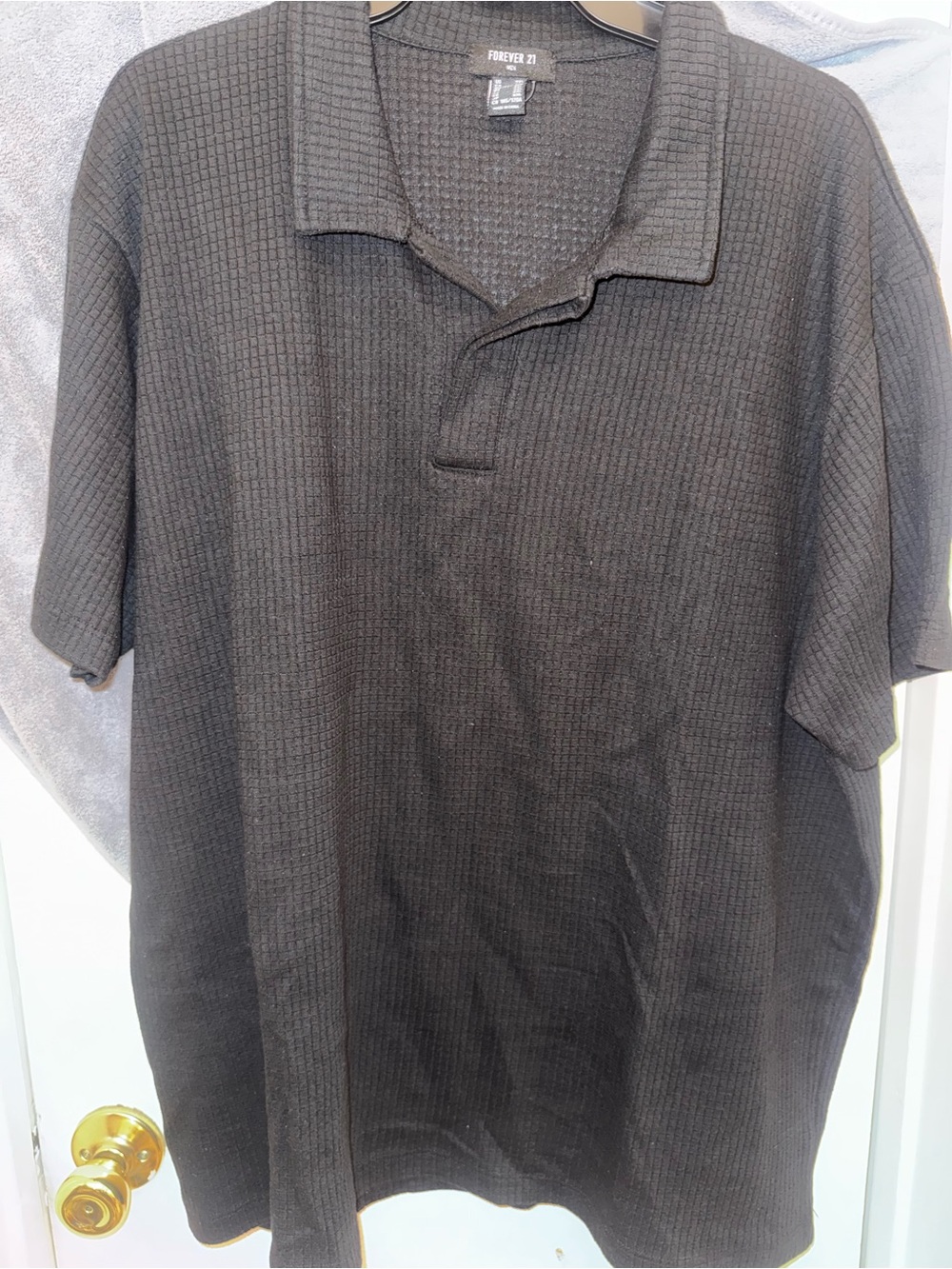 Forever 21 Men's Black Waffle-Knit Polo